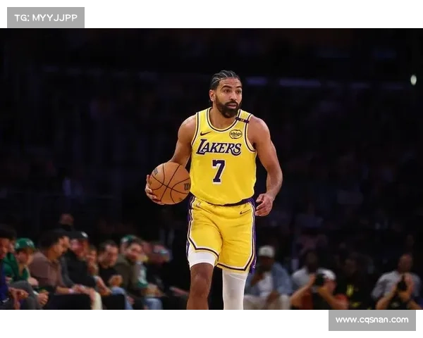 文森特首节压哨三分命中助湖人紧追勇士比分仅以31比32暂时落后